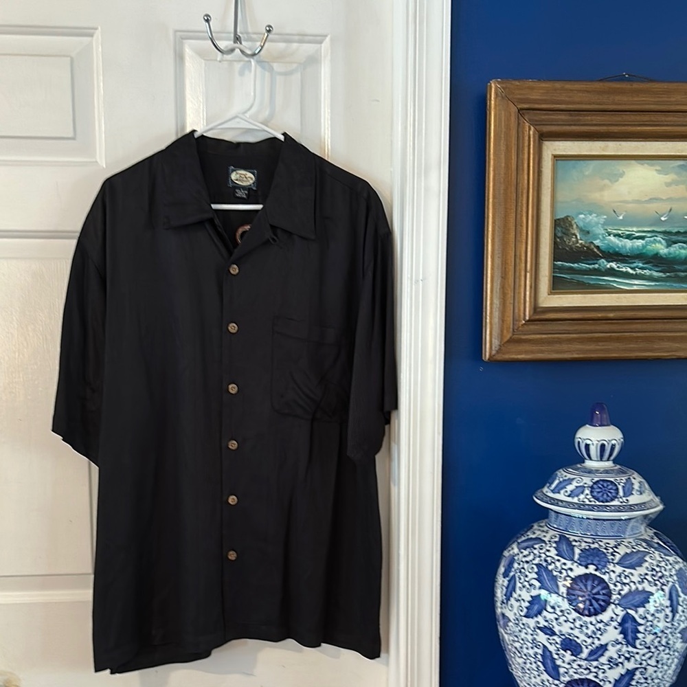 Men’s Tommy Bahama Black BAR NONE Embroidered Martini Rayon Camp Hawaiian Shirt